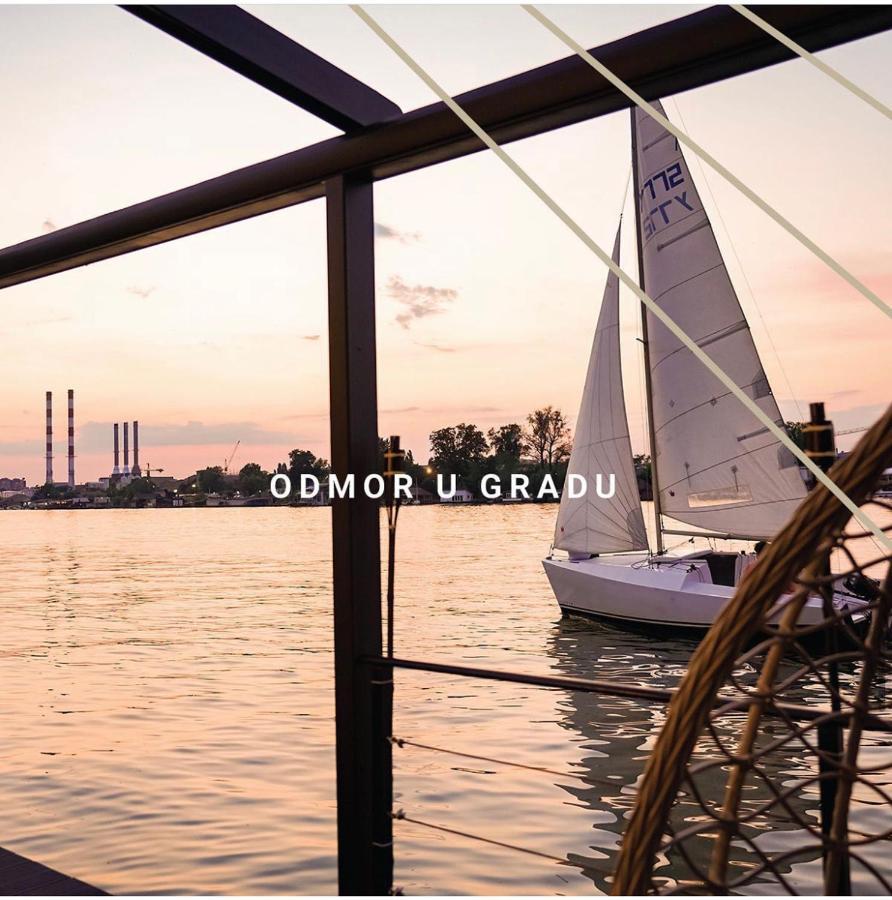 Ada Moment Splav- Kuca Na Reci Beograd- Floating House On Sava River ,Belgrade Exterior photo